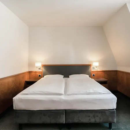 Seminaris Aparthotel 4*
