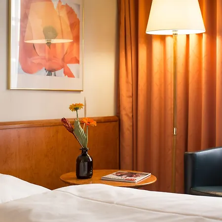 Seminaris Aparthotel 4*