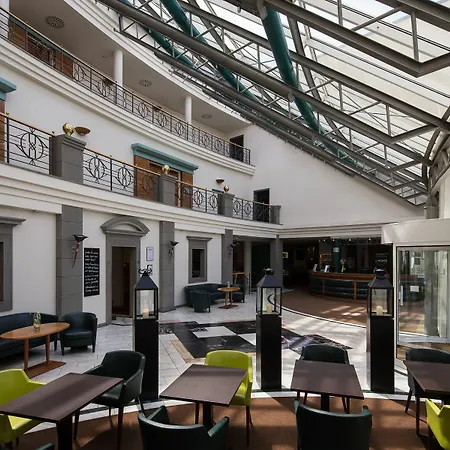 Seminaris Aparthotel 4*