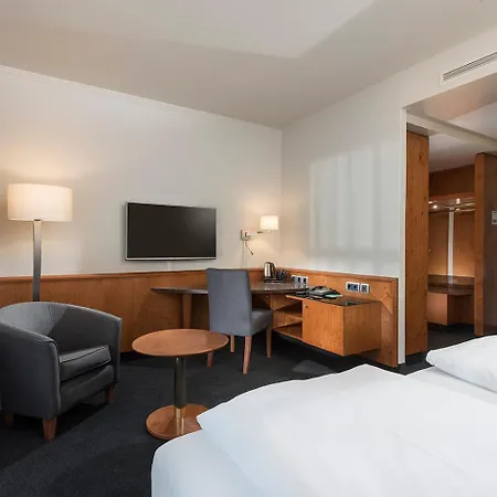 Seminaris Aparthotel 4*