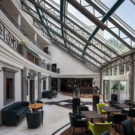 Sunday Hotel Leipzig West Formerly Seminaris Apartmanhotel 4*