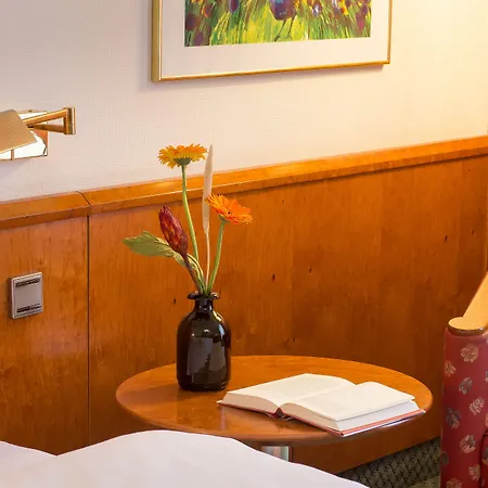 Sunday Hotel Leipzig West Formerly Seminaris 4* Lipcse