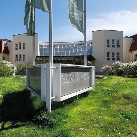 Seminaris
