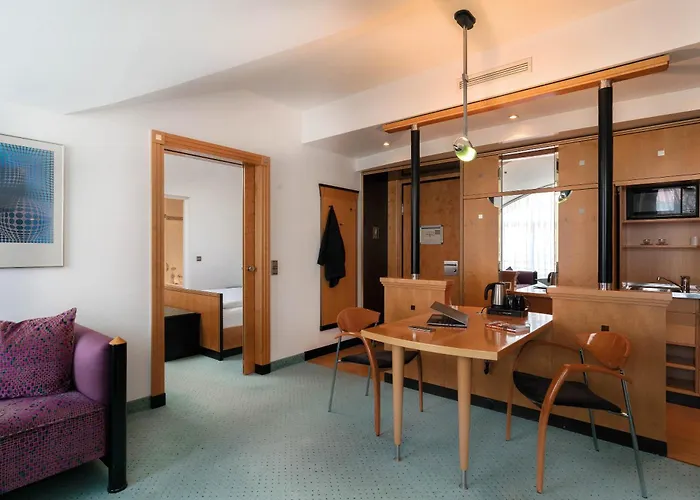 Seminaris Hotel apartamentowy 4*